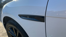 Jaguar F-Pace 2.0d [240] Chequered Flag 5dr Auto AWD Diesel Estate